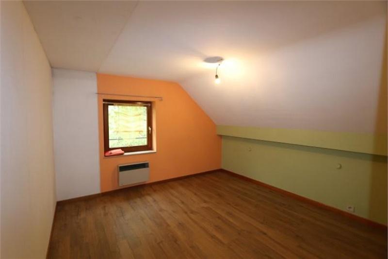 Schönes Appartement auf der zweiten Etage im Zentrum von Kelmis mit Blick ins Grüne in 4720 Kelmis