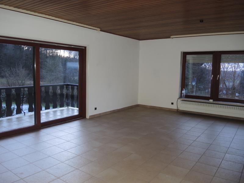 Schönes grosses Einfamilienhaus im Bungalowstil in Recht in Bergstrasse 168 in 4780 Recht