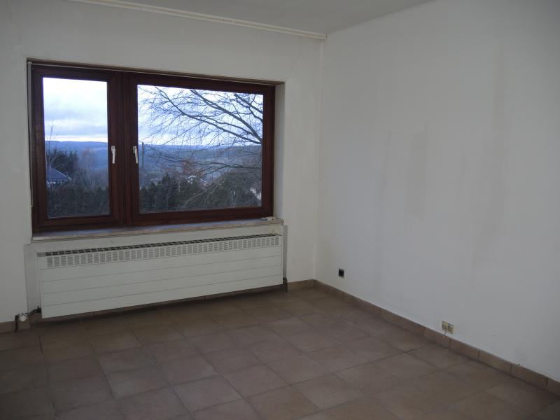 Schönes grosses Einfamilienhaus im Bungalowstil in Recht in Bergstrasse 168 in 4780 Recht