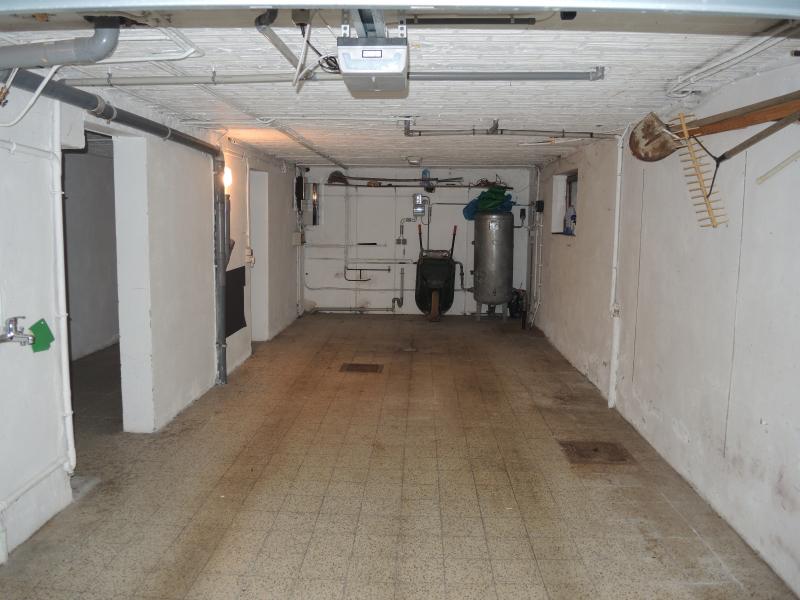 Schönes grosses Einfamilienhaus im Bungalowstil in Recht in Bergstrasse 168 in 4780 Recht