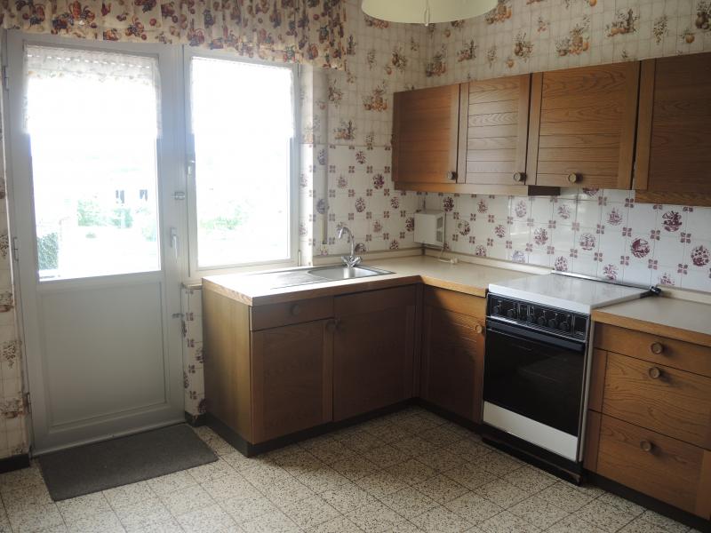 Gepflegtes Vierfassadenhaus mit Garten und Garage. in 4840 Welkenraedt