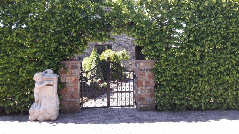 Sehr schönes und solides Haus im Naherholungsgebiet der Eifel in 4950 Waimes