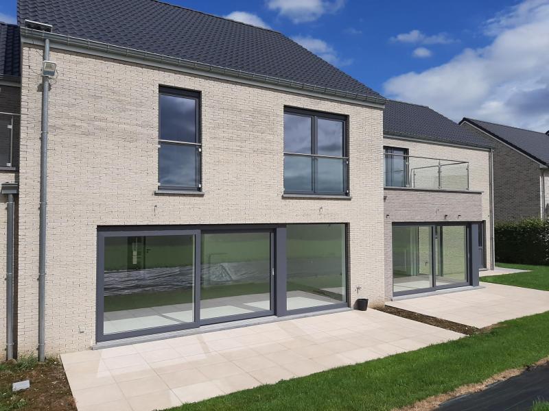 Neues Reihenhaus am Stadtrand von Welkenraedt zu verkaufen in 4840 Welkenraedt