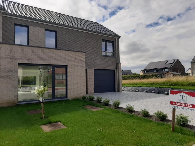 Neues Reiheneckhaus am Stadtrand von Welkenraedt zu verkaufen in 4840 Welkenraedt